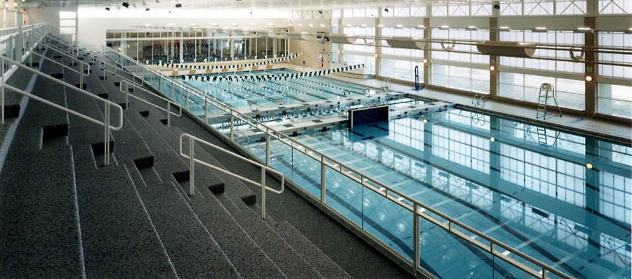 Piscina Adlai Stevenson High School Aquatics Center - Lake County