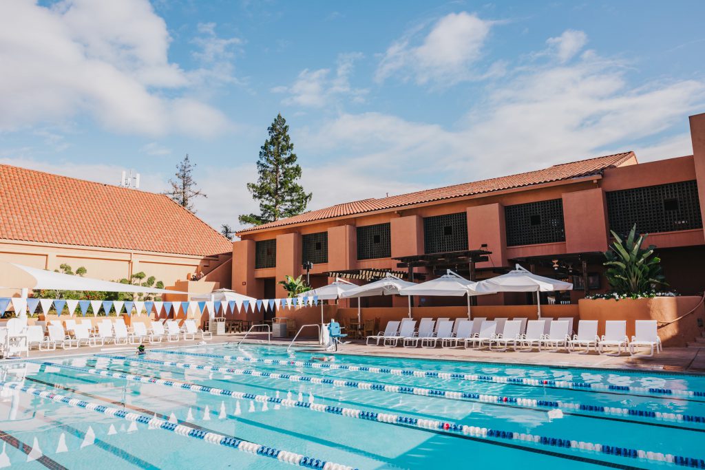 Piscina Bay Club Courtside - Santa Clara County