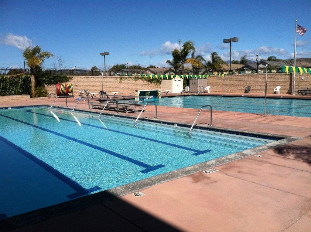 Piscina Body Xchange Sports Club - Ventura County