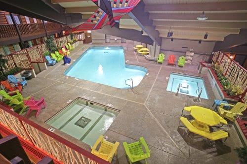 Piscina Breezy Point Resort - Crow County