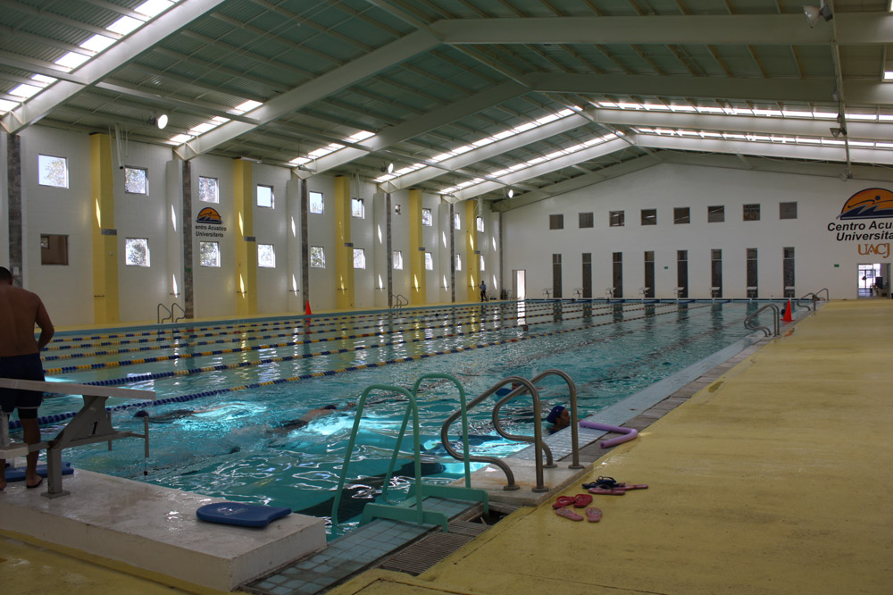 Piscina Centro Acuático Universitario - Universidad Autónoma de Ciudad Juárez - Juarez