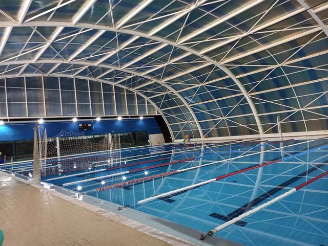 Piscina Centro Deportivo Hytasa - Seville