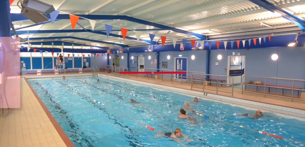 Piscina Colne Valley Leisure Centre - Yorkshire West Riding