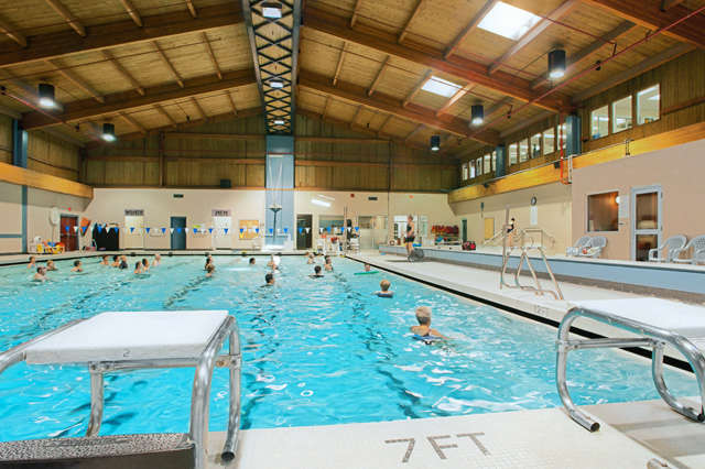 Piscina Comox Valley Sports Centre - Comox - Strathcona / Campbell River Area