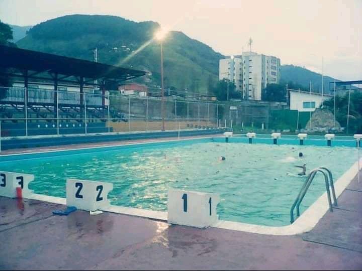 Piscina Complejo «D'Italo» - Bucay