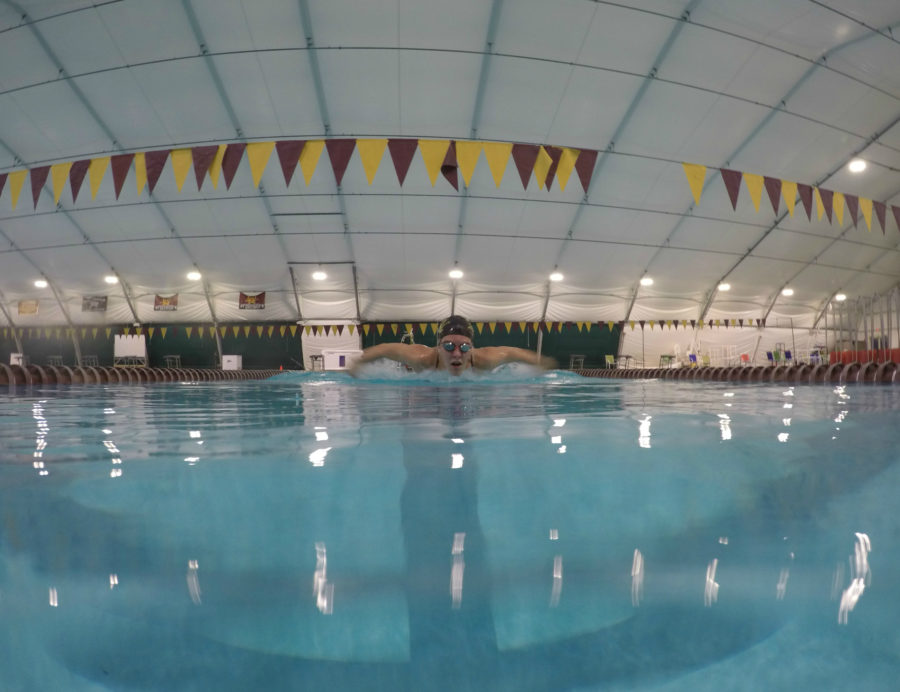 Piscina Compton Aquatic Center - St. George's Independent School - Shelby County