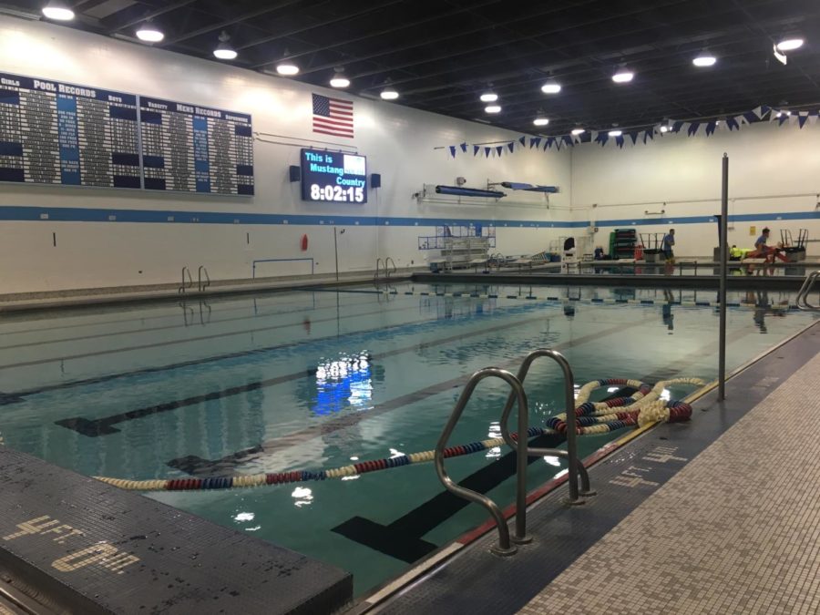 Piscina Downers Grove South High School Swimming Pool - DuPage County