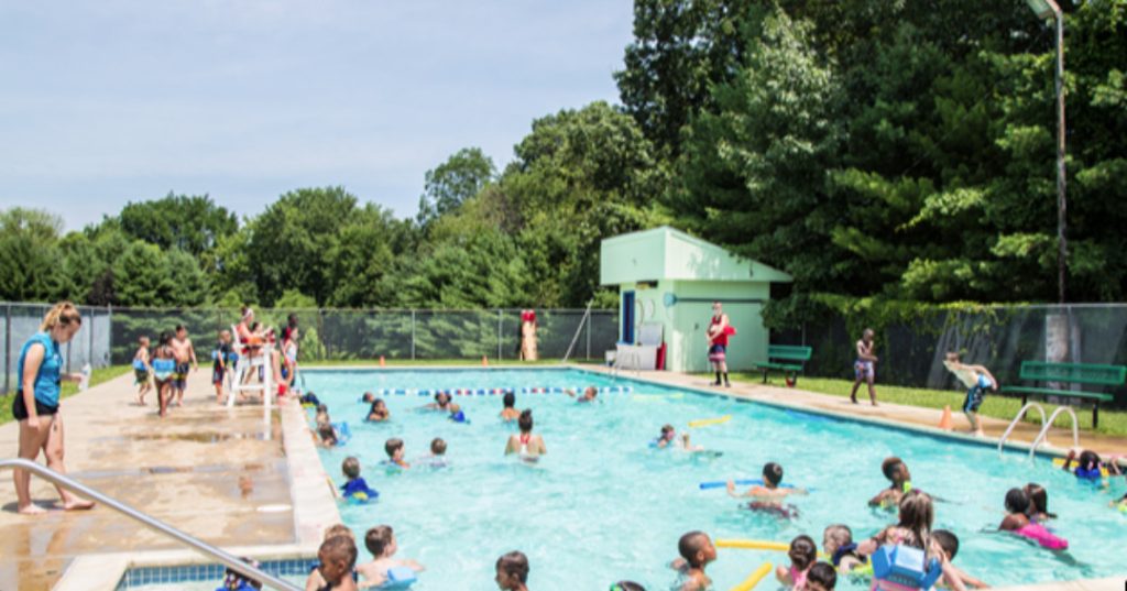 Piscina Doylestown Branch of the YMCA of Bucks County - Bucks County