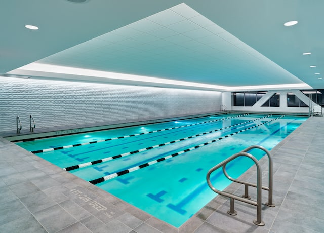 Piscina Equinox Sports Club New York - New York City (All 5 Boroughs)