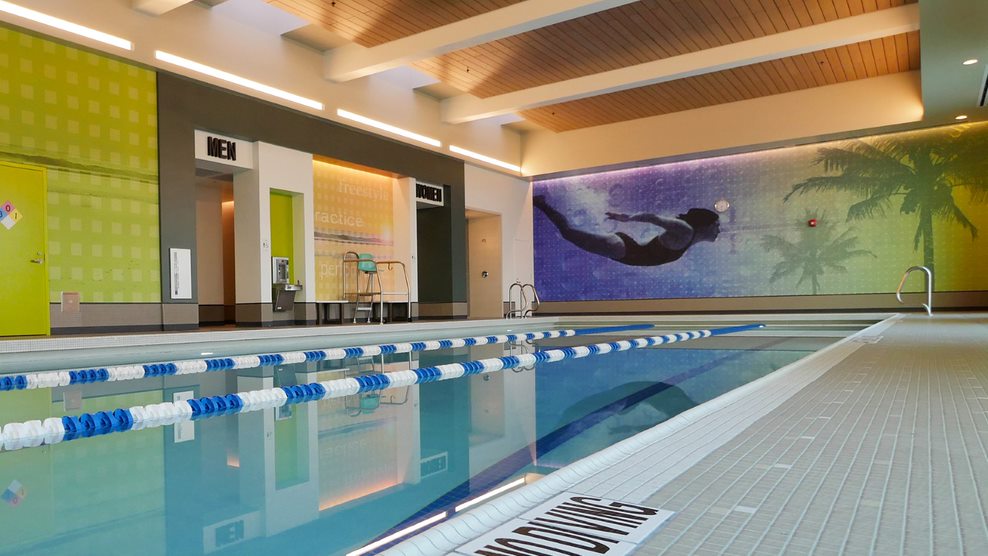 Piscina Esporta Fitness - Brooklyn-Tiedeman Road - Cuyahoga County