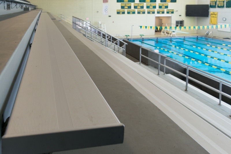 Piscina Firestone High School Natatorium - Summit County