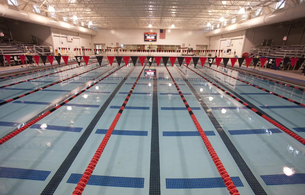 Piscina Graham Aquatic Center YMCA - York County