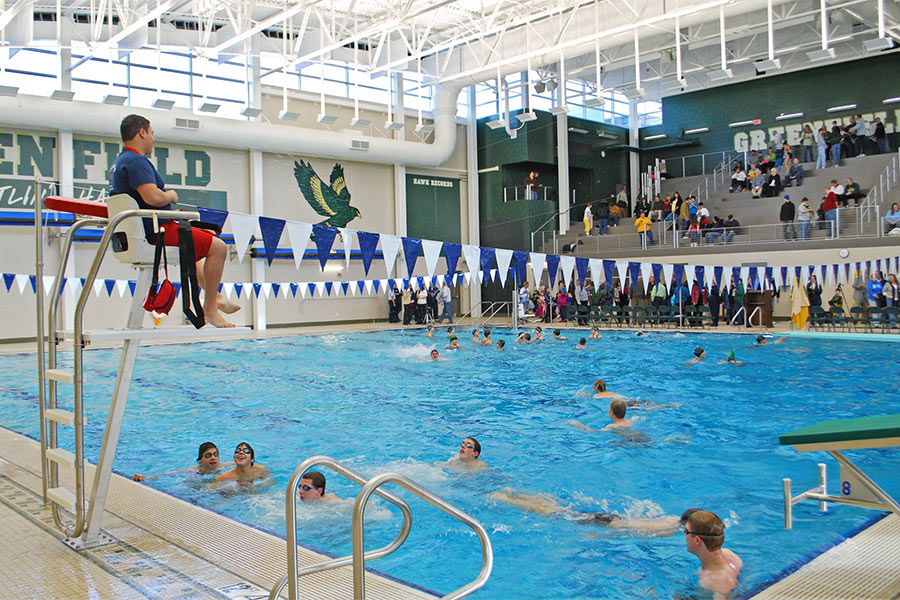 Piscina Greenfield High School Swimming Pool - Milwaukee County