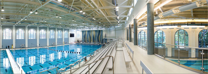 Piscina H.D. Woodson Aquatic Center - Washington