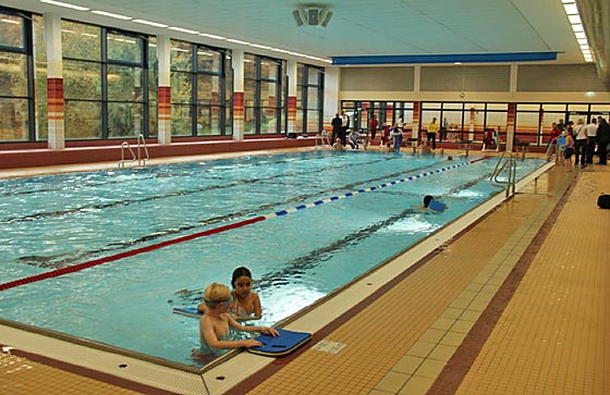 Piscina Hallenbad Wehrda - Marburg