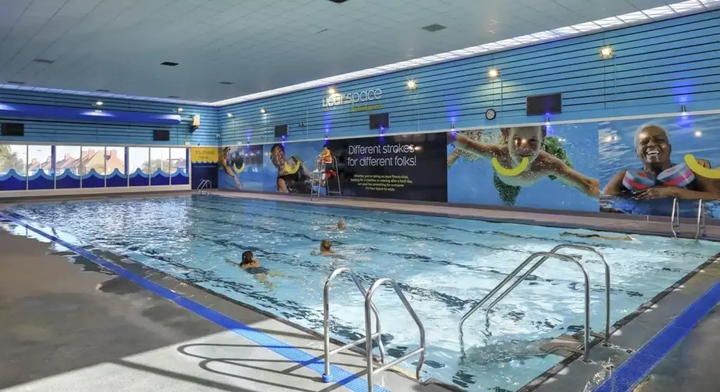 Piscina Hoyland Leisure Centre - Yorkshire West Riding