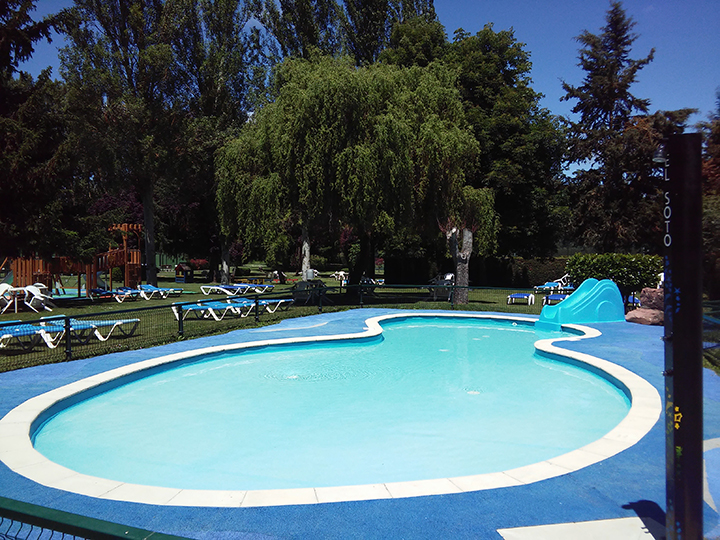 Piscina Instalaciones Deportivas El Soto - Burlada