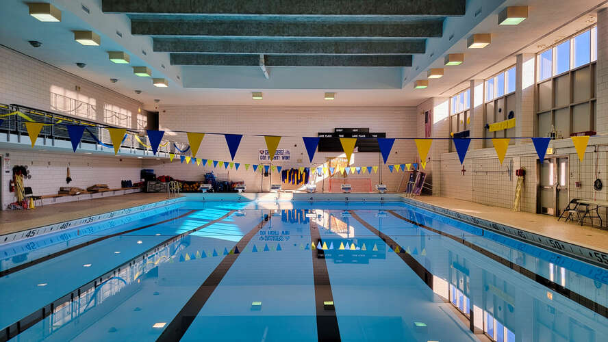 Piscina John F. Kennedy High School Swimming Pool - Linn County