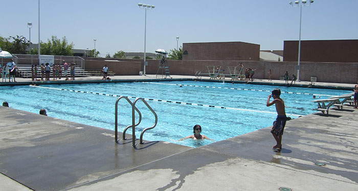 Piscina John H. Pitman High School Swimming Pool - Stanislaus County