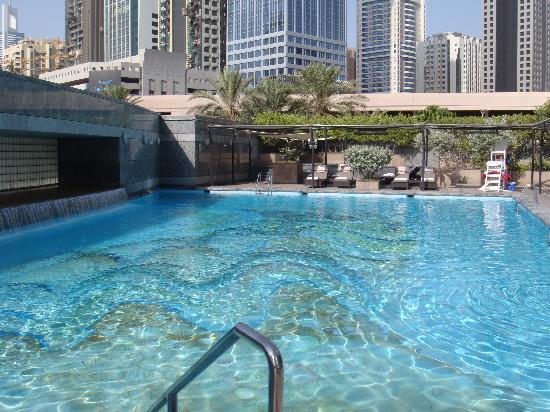 Piscina Jumeirah Emirates Towers Hotel - Dubai