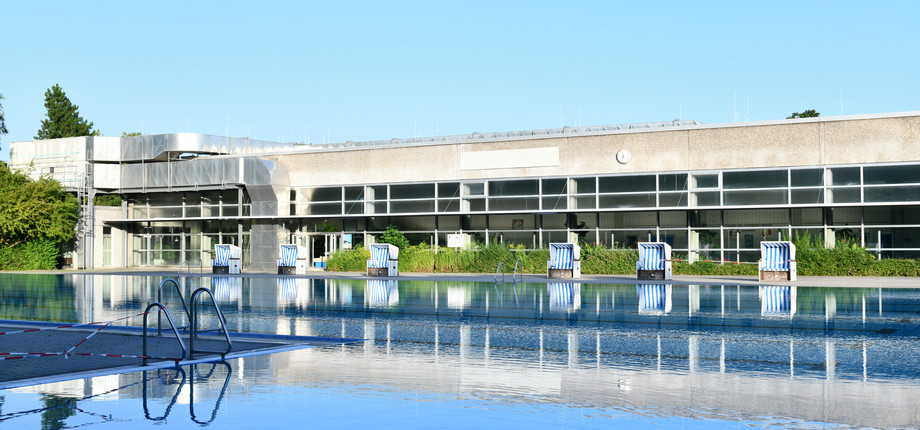 Piscina Kombibad Mariendorf - Halle and Sommerbad - Berlin