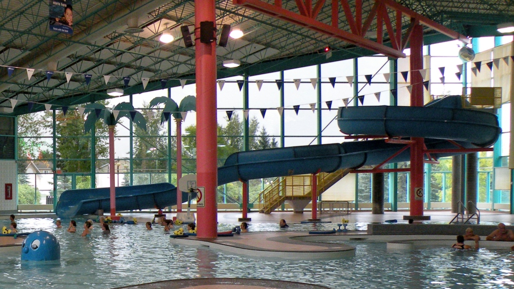 Piscina Lakewood Civic Centre - Saskatoon