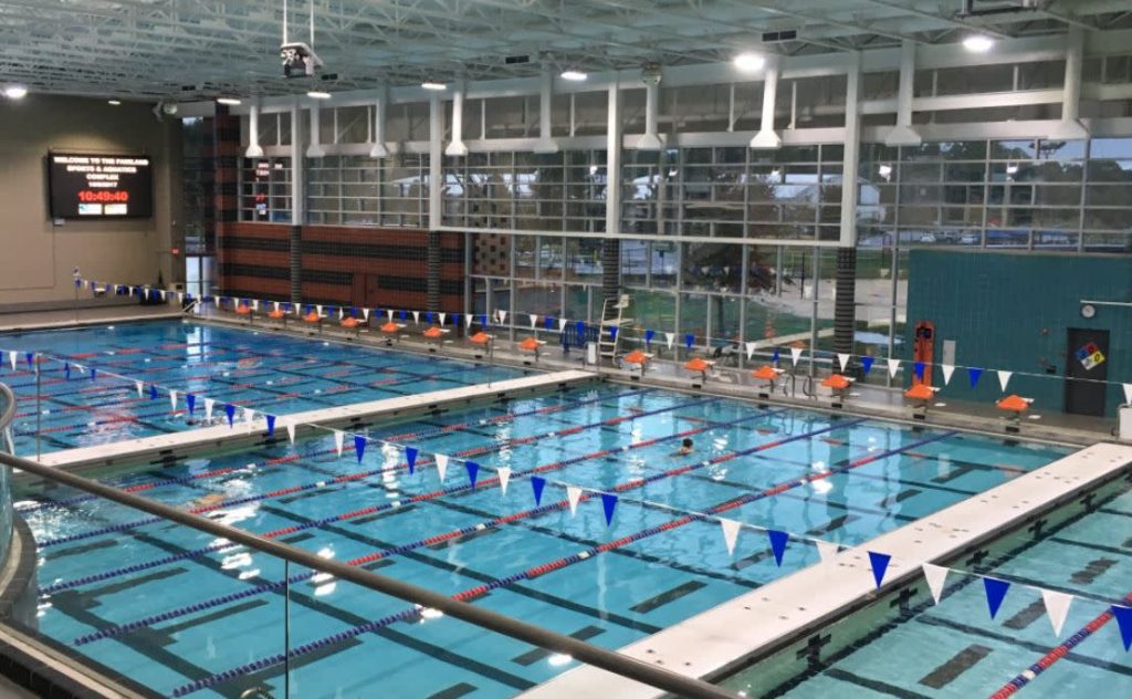 Piscina Laurel Natatorium - Jones County