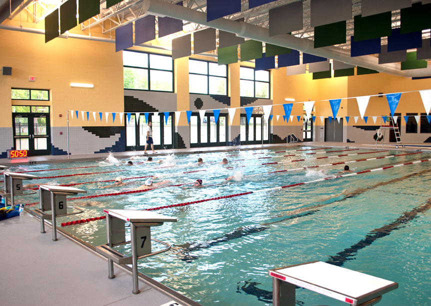 Piscina Manassas Park Community Center - Prince William County