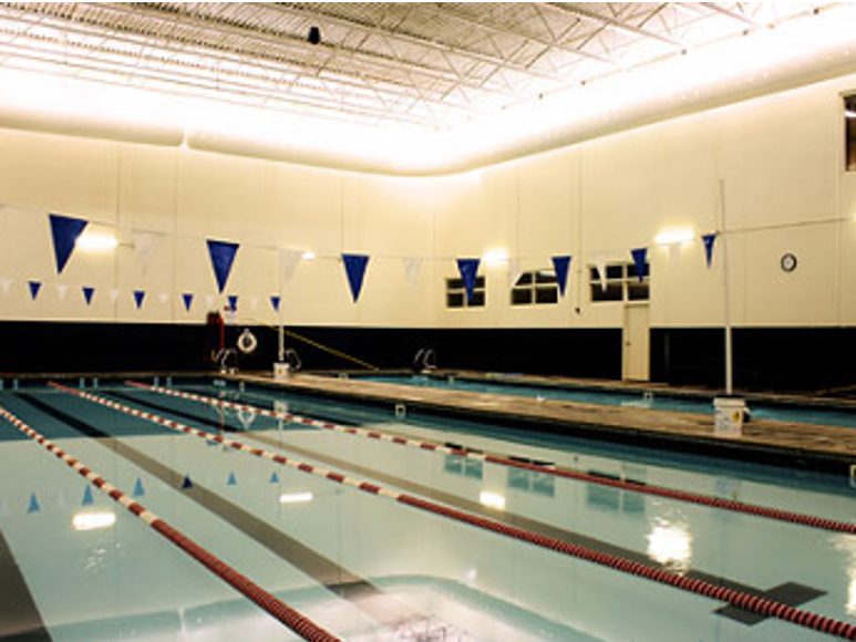 Piscina Marmion Academy Swimming Pool - Kane County