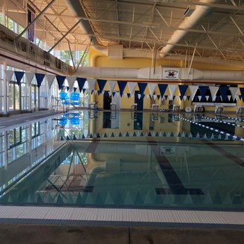 Piscina Molalla Aquatic Center - Clackamas County