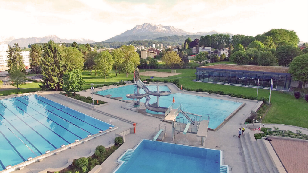 Piscina Mooshüsli «Üsi Badi» - Emmen