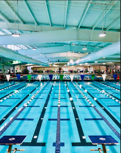 Piscina Mountain View Aquatic Center - Larimer County