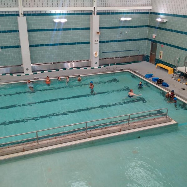 Piscina National Teachers Academy Pool / The Park at NTA - Cook County