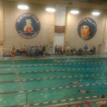 Piscina New Fairfield High School Swimming Pool - Fairfield County