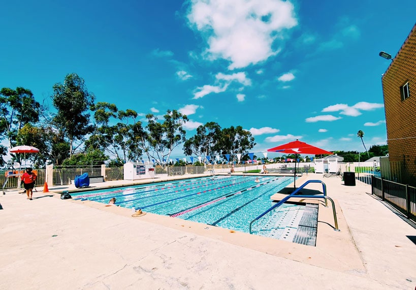 Piscina Newport-Mesa Family YMCA Health & Fitness Center - Orange County