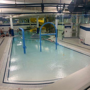Piscina Niles Family Fitness Center - Cook County