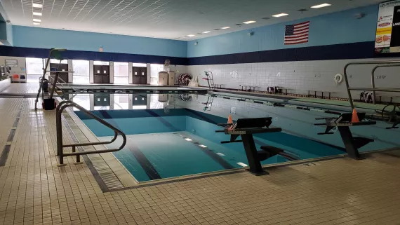 Piscina Norfolk Family YMCA - Madison County