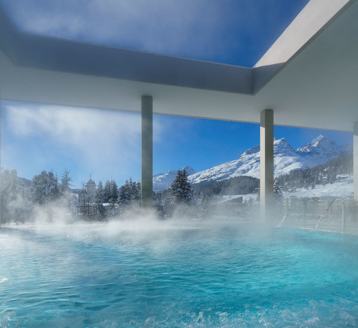 Piscina OVAVERVA Hallenbad & Sportzentrum - Saint Moritz