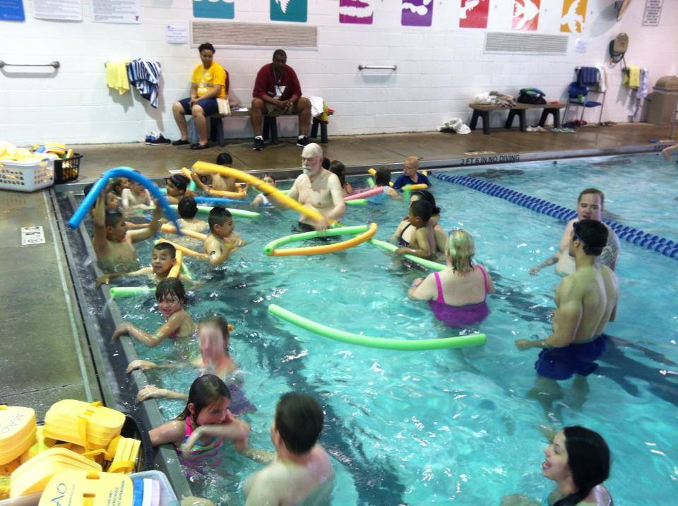 Piscina Paul Henson Family YMCA - Johnson County