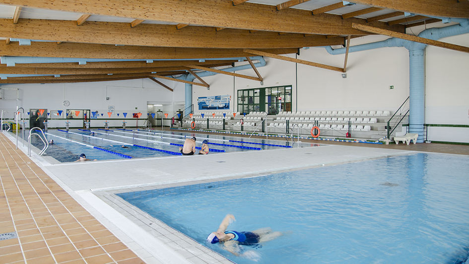 Piscina Piscina Municipal Climatizada «A Pinguela» - Monforte de Lemos