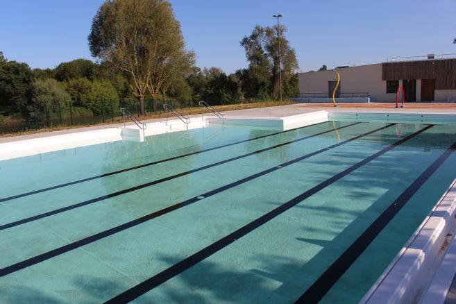 Piscina Piscine Municipale à la Charité sur Loire - Charite sur Loire