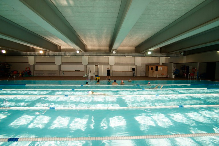 Piscina Poliesportiu Municipal Les Planes - L 'Hospitalet de Llobregat