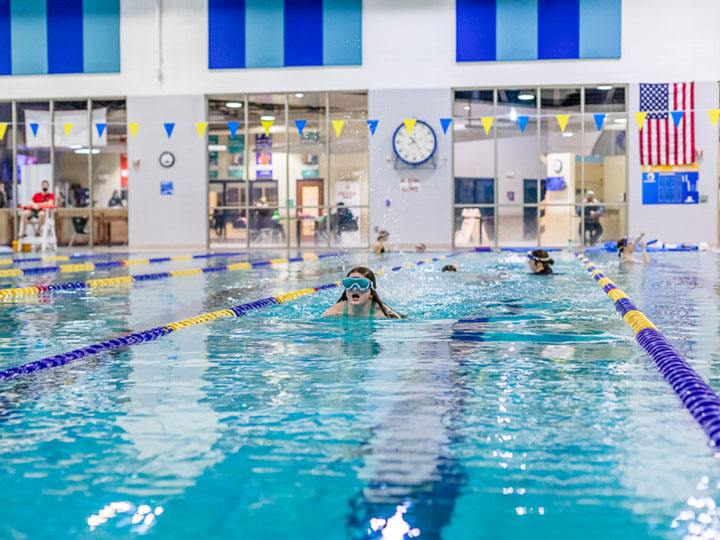 Piscina R.W. Houser YMCA - La Crosse County