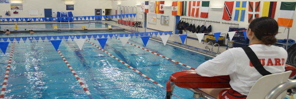 Piscina Reeves Aquatics Center - American University - Washington