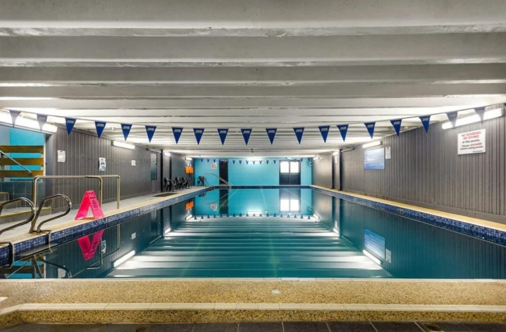 Piscina Revive Fitness & Spa - Hertfordshire