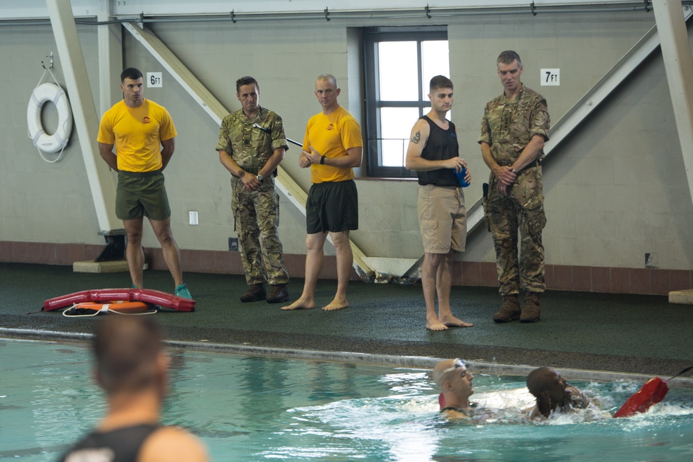 Piscina Royal Marines Commando Training Centre - Devon