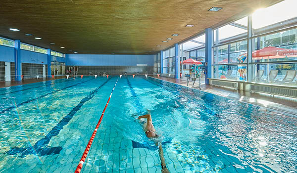 Piscina Schloßparkbad Hallenbad - Bremen