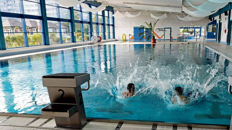 Piscina Schwimmhalle Weißwasser - Weisswasser