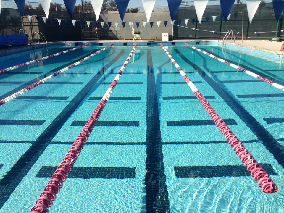 Piscina Seal Beach Community Swimming Pool - Orange County