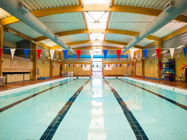 Piscina Sibford School Swimming Pool - Oxfordshire